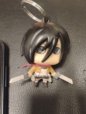 YOOTOOZ ATTACK ON TITAN MIKASA ACKERMAN CHIBI STYLE KEYCHAIN NRMINT CONDITION